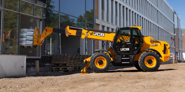 Телескопический погрузчик JCB LOADALL 540-140