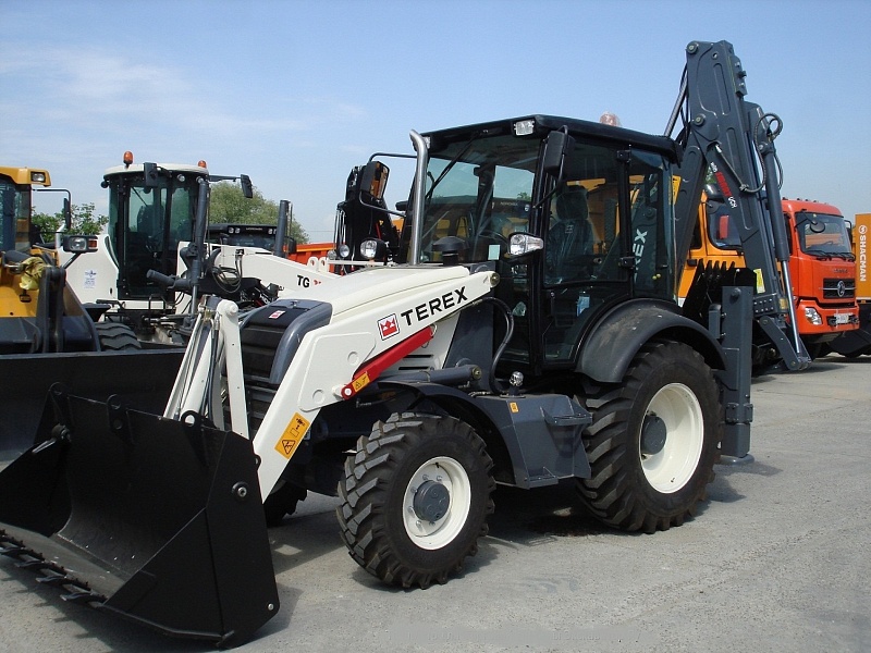 Экскаватор-погрузчик Terex TX970B