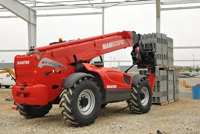 Телескопический погрузчик Manitou MRT-X 2150