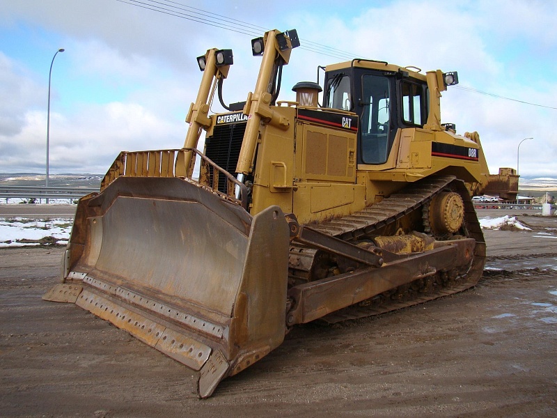 Бульдозер CAT D8R