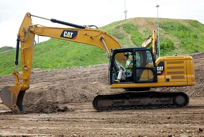 Длиннорукий экскаватор Cat 326D2L